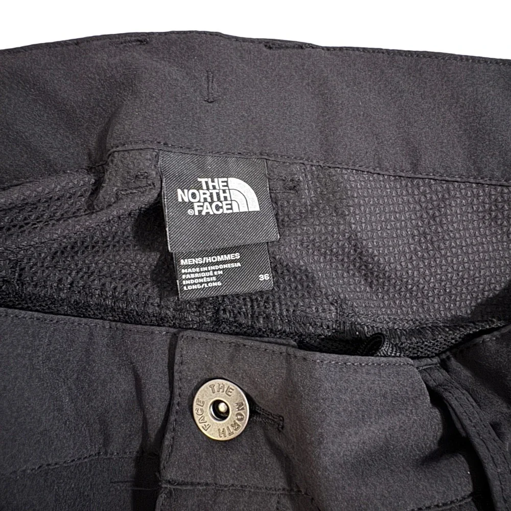 The North Face Paramount Shorts Black Stretch Hiking Outdoor Mens Sz 36 FlashDry